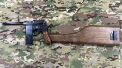 Модель пистолета (WE) Mauser 712 с кобурой